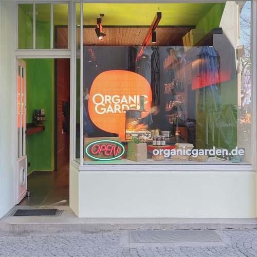 neue, moderne Ladeneinrichtung von Oragnic Garden in München